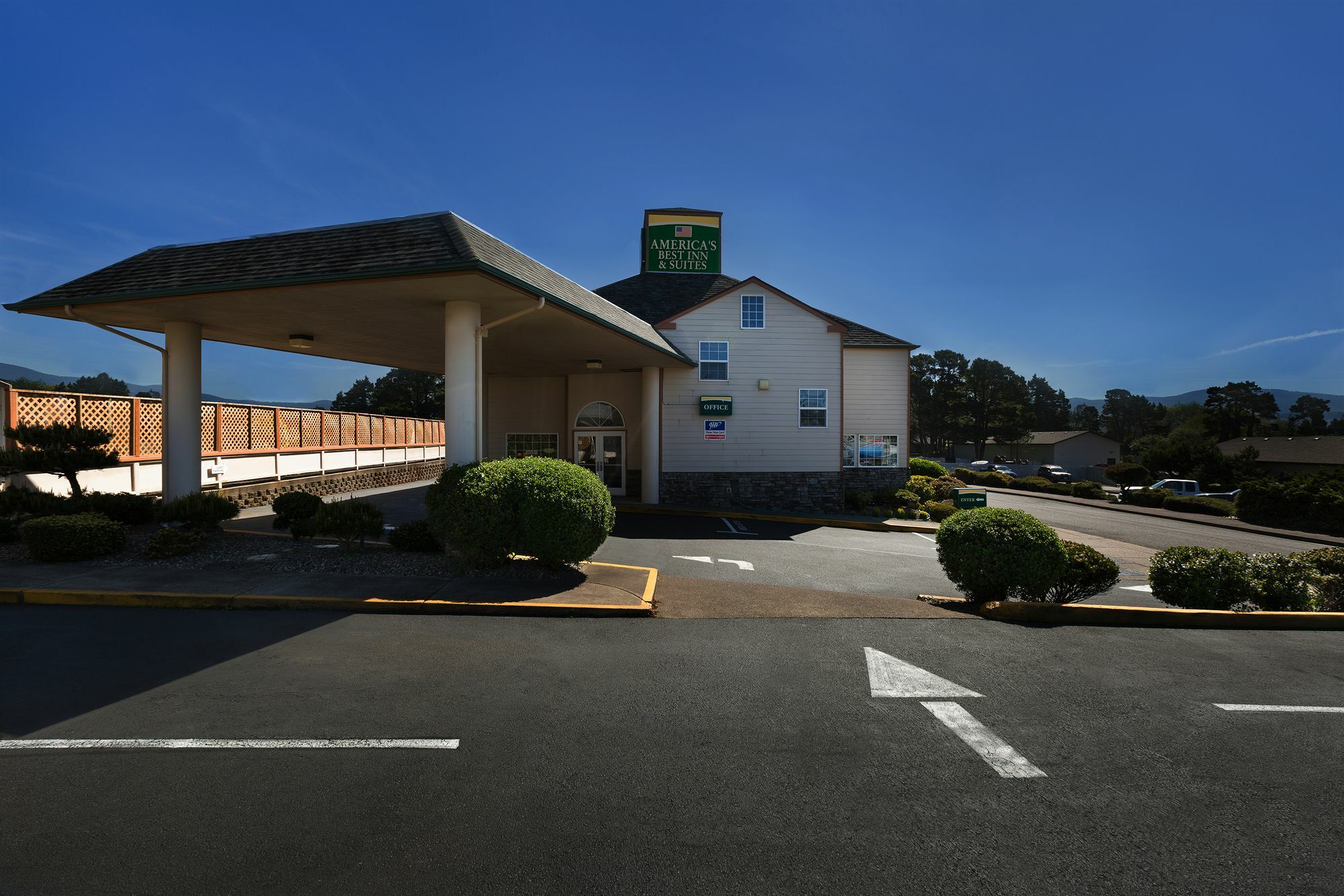 Paradise Inn & Suites At Lincoln City Eksteriør billede